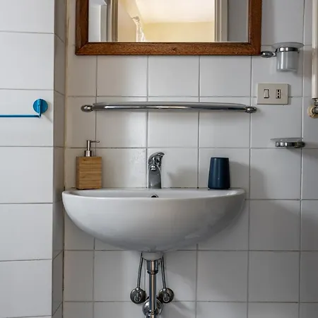 Apartament Comfy In Center Near San Michele! *