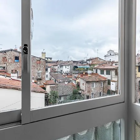 Comfy In Center Near San Michele! *