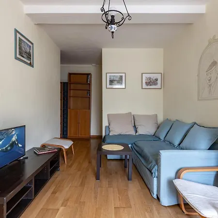 Comfy In Center Near San Michele!